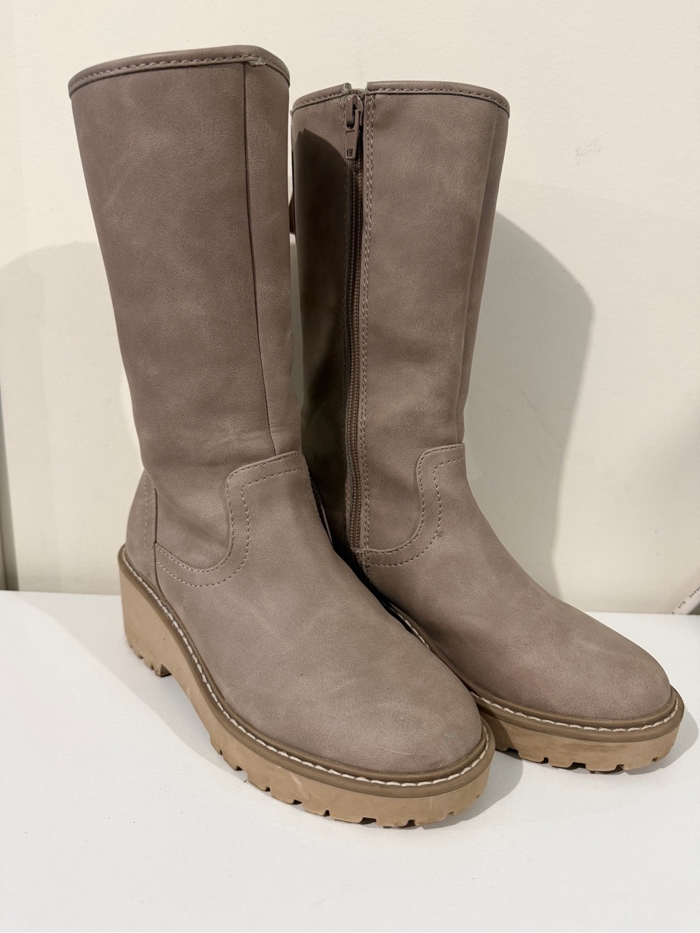 Girls Taupe Fall Boots - Fall Heeled Boots for Girls - Bow Accent Size 4